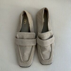 Zara women’s Light Tan canvas linen Slip-On Loafers